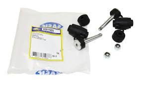 AXE TRIANG CLIO II /SYMB 